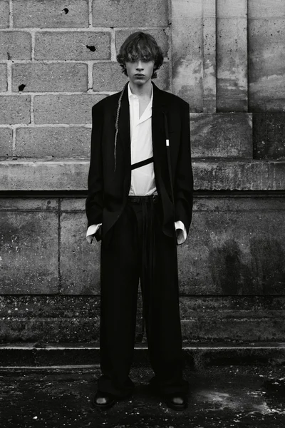 Look 7
